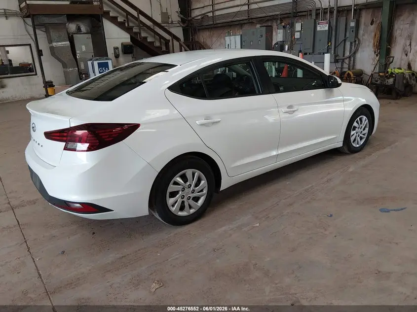 2019 HYUNDAI ELANTRA SE