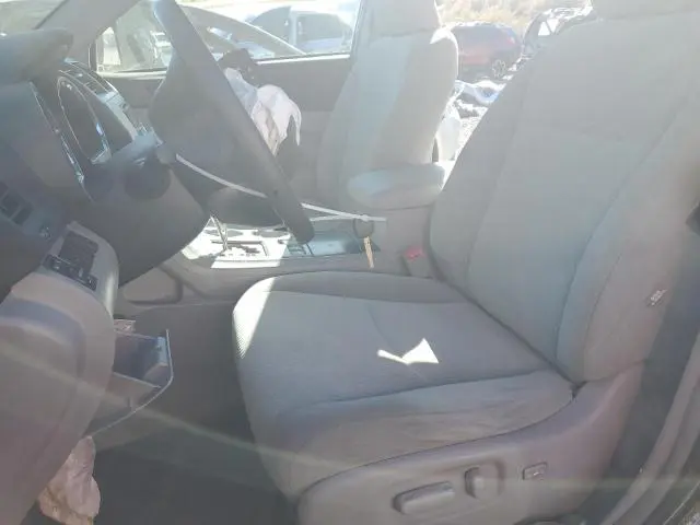 2010 TOYOTA HIGHLANDER   