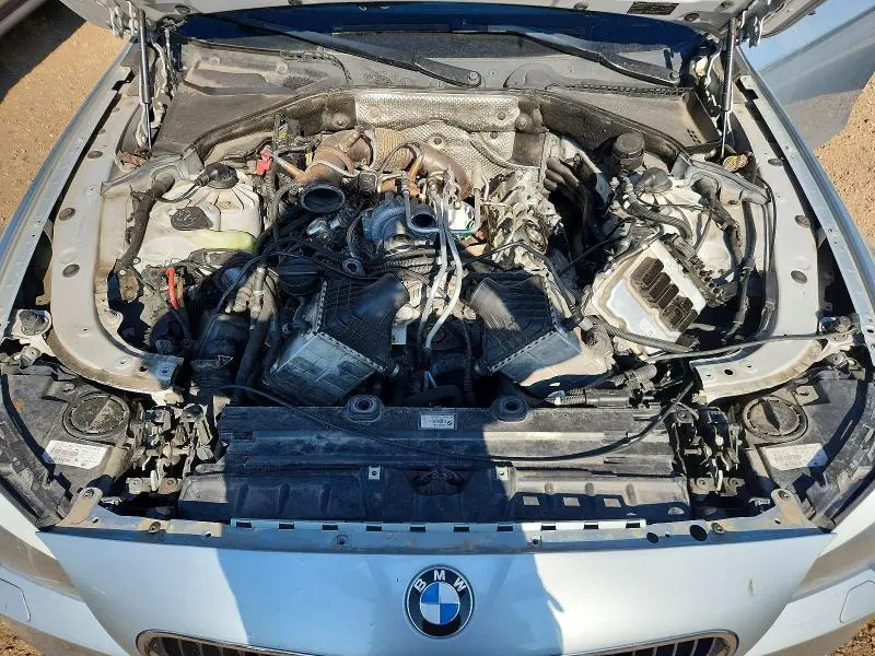 2013 BMW M5   