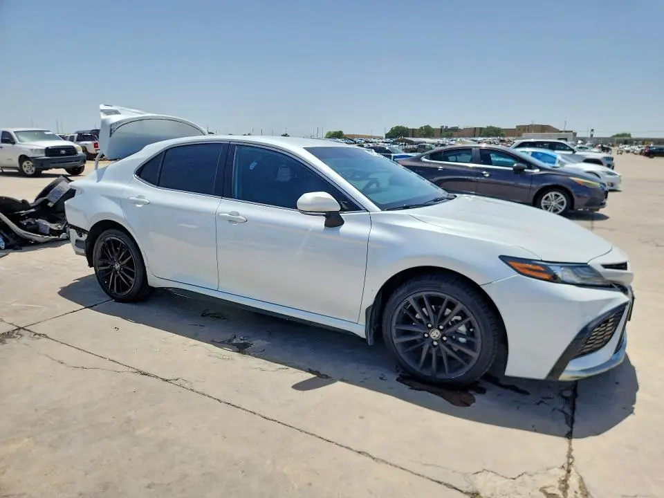 2023 TOYOTA CAMRY XSE  