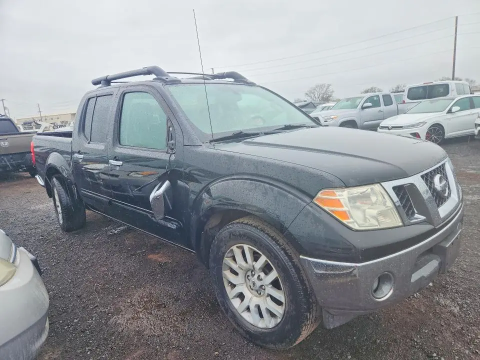 2012 NISSAN FRONTIER S  