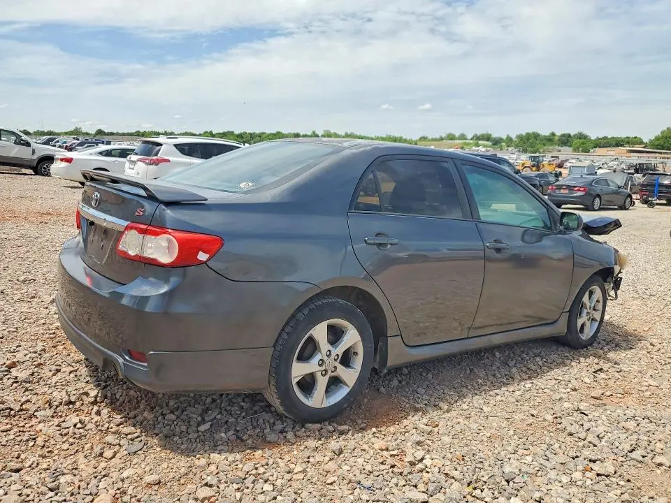 2011 TOYOTA COROLLA   