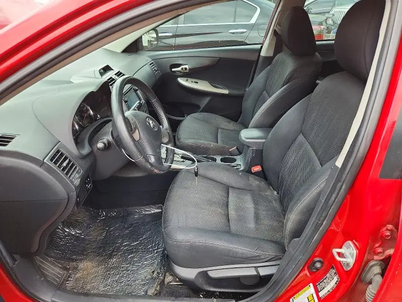 2013 TOYOTA COROLLA S  