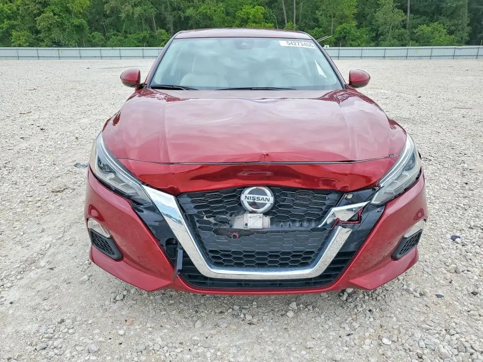 2022 NISSAN ALTIMA SV  
