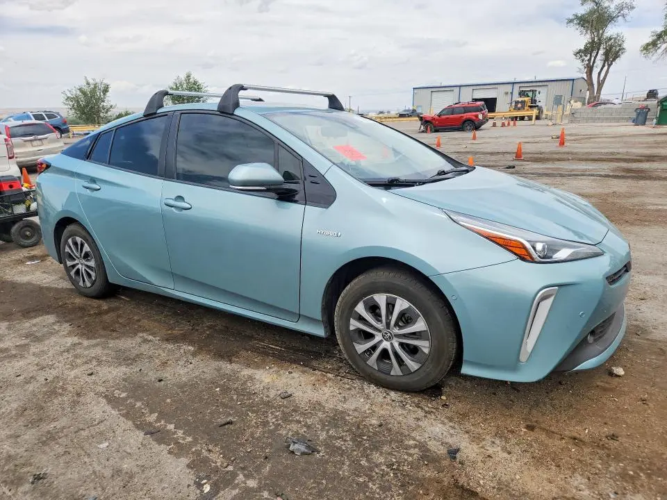 2020 TOYOTA PRIUS LE AWD-E  