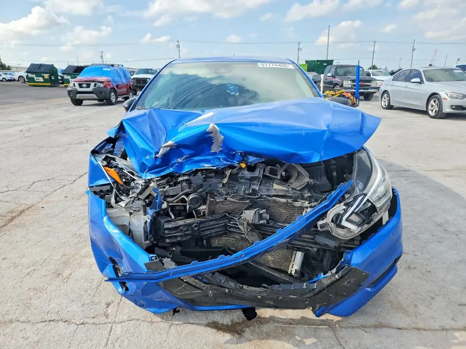 2020 NISSAN VERSA S  