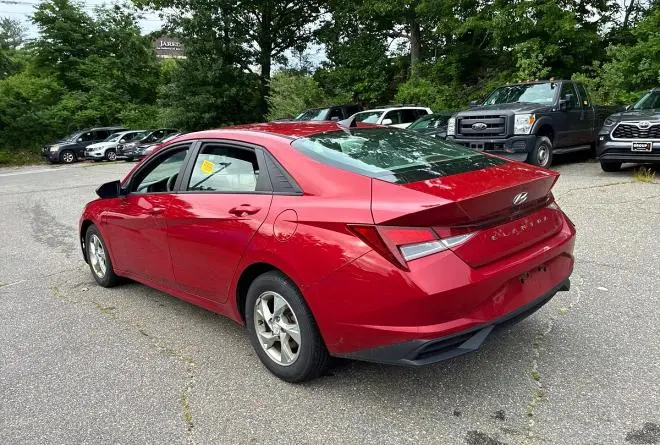 2023 HYUNDAI ELANTRA SE  