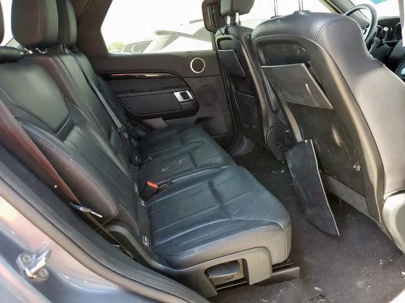 2020 LAND ROVER DISCOVERY SE  