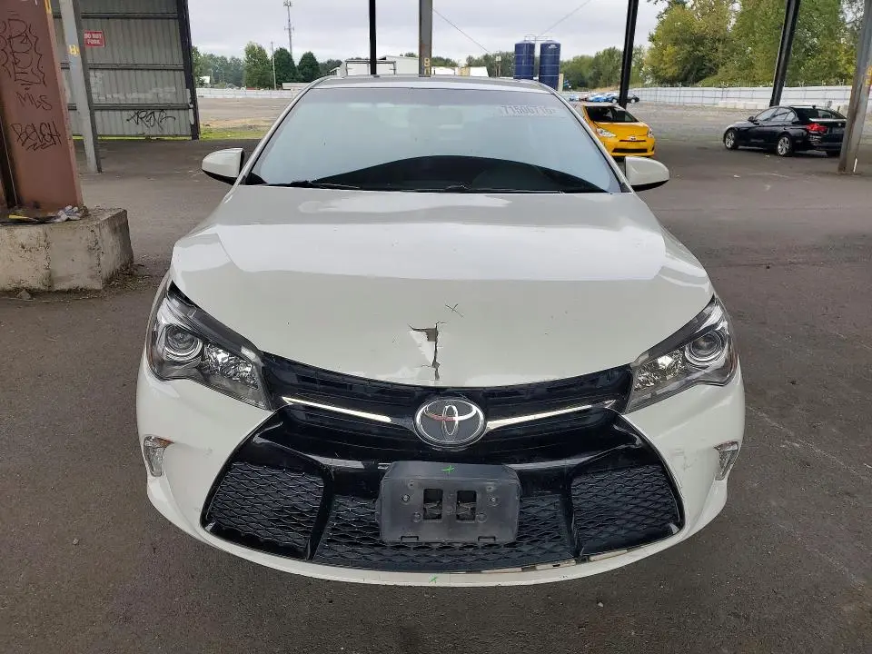 2015 TOYOTA CAMRY XSE  