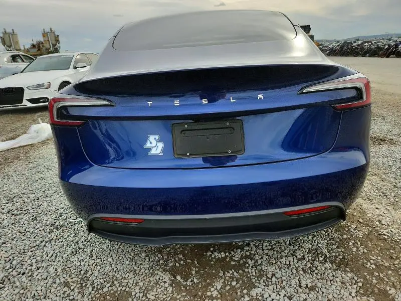 2024 TESLA MODEL 3   