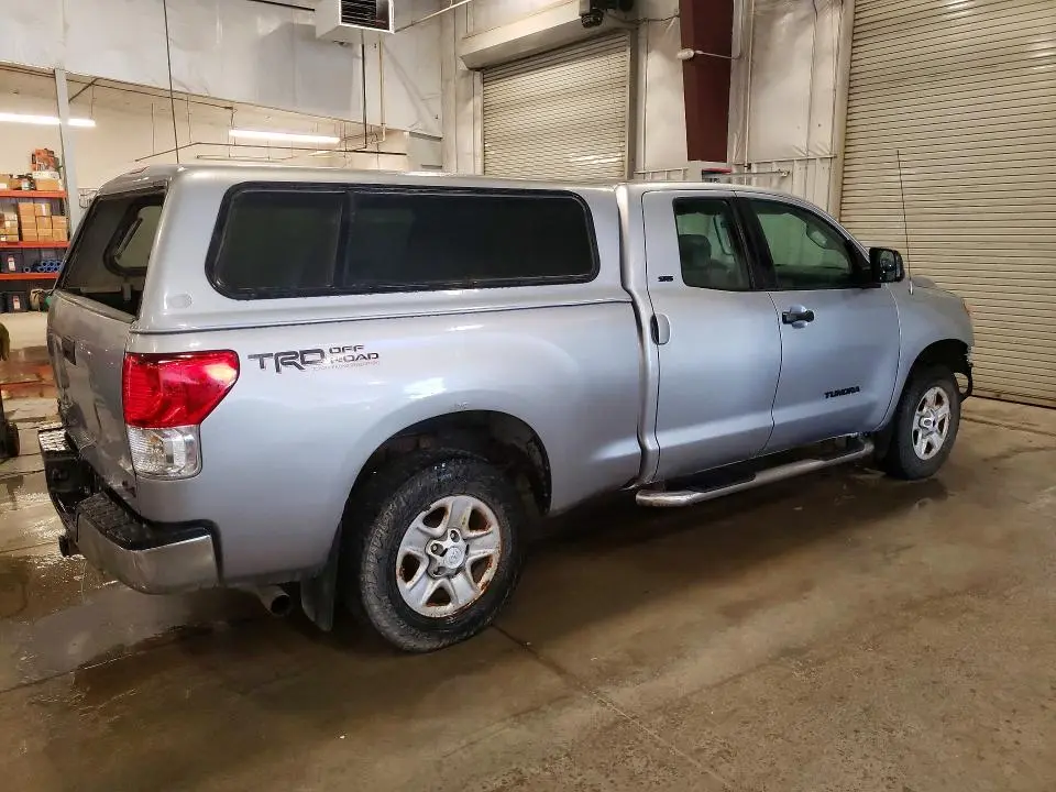 2011 TOYOTA TUNDRA DOUBLE CAB SR5  