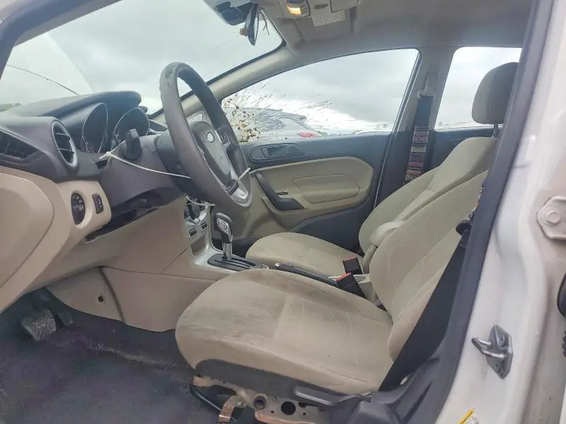 2017 FORD FIESTA SE  