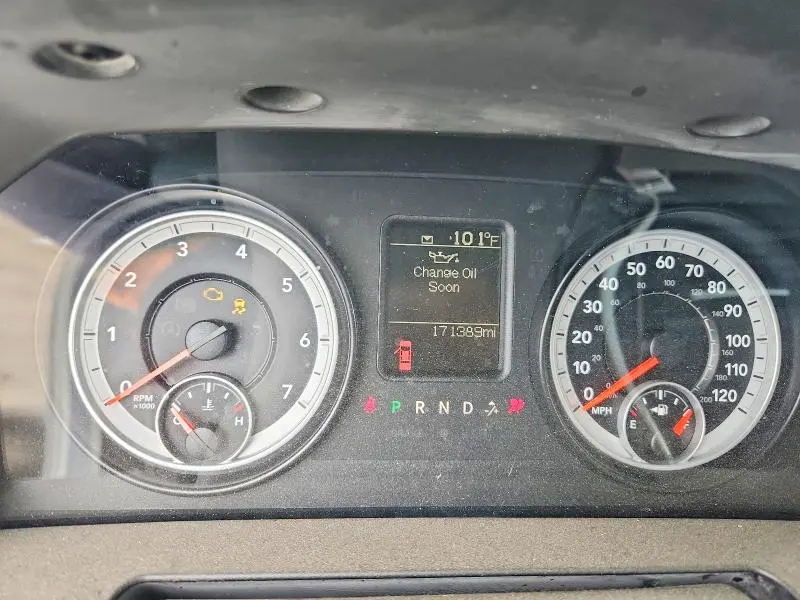2013 RAM 1500 ST  