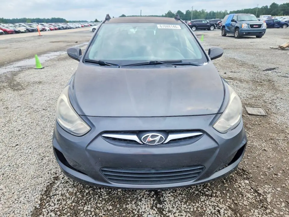 2012 HYUNDAI ACCENT GS  