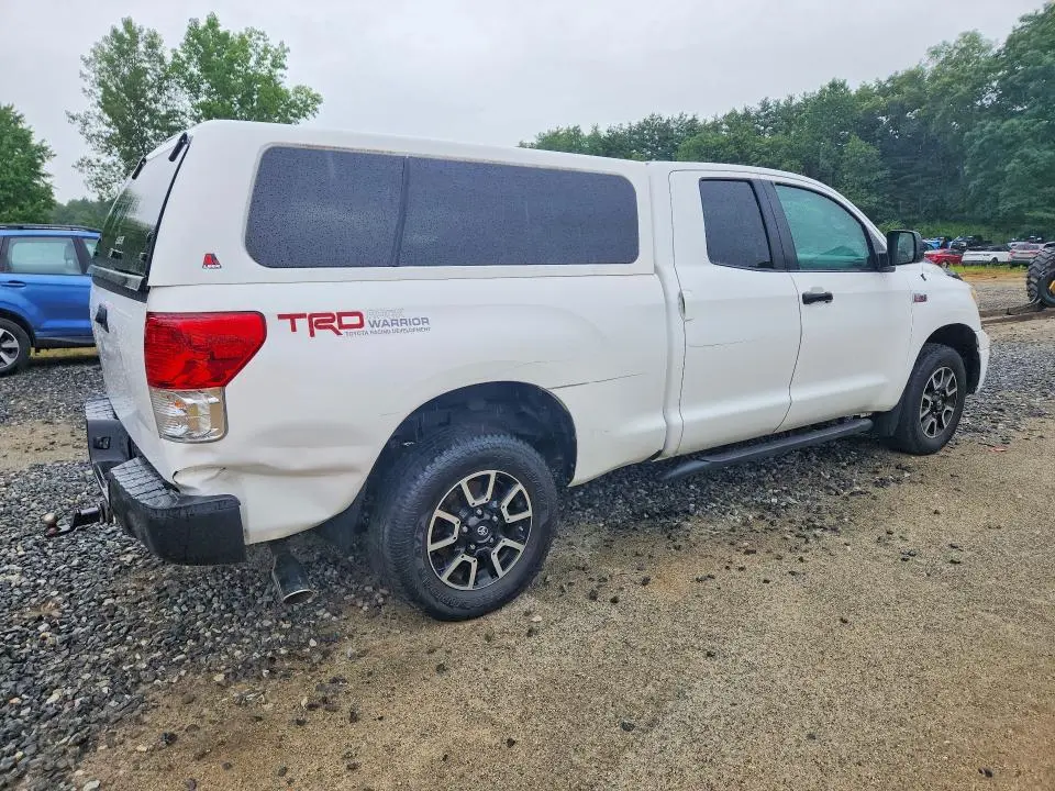 2013 TOYOTA TUNDRA DOUBLE CAB SR5  