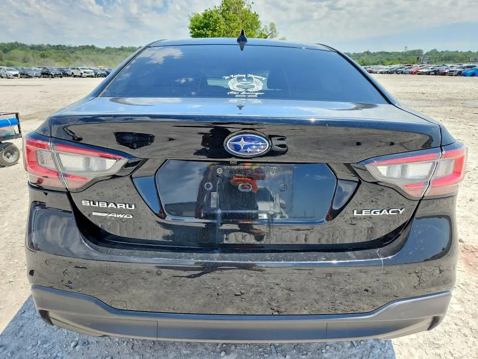 2022 SUBARU LEGACY LIMITED  