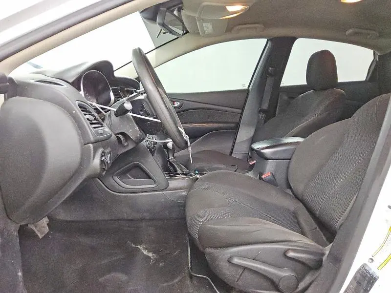 2015 DODGE DART SE  