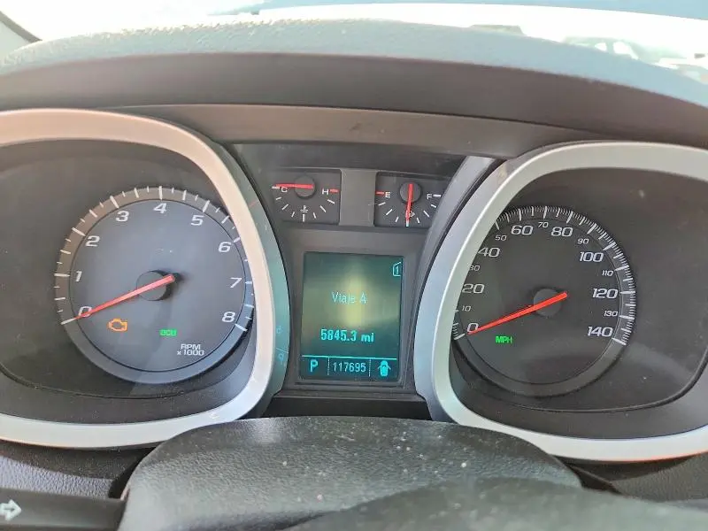 2010 CHEVROLET EQUINOX LT  