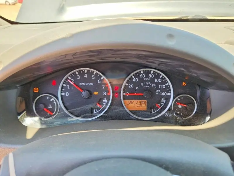 2016 NISSAN FRONTIER SL  