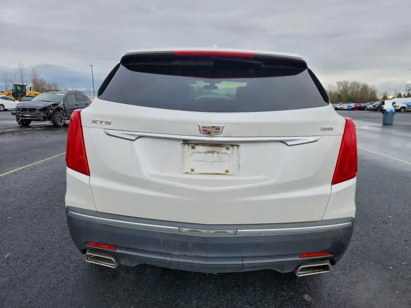 2017 CADILLAC XT5   