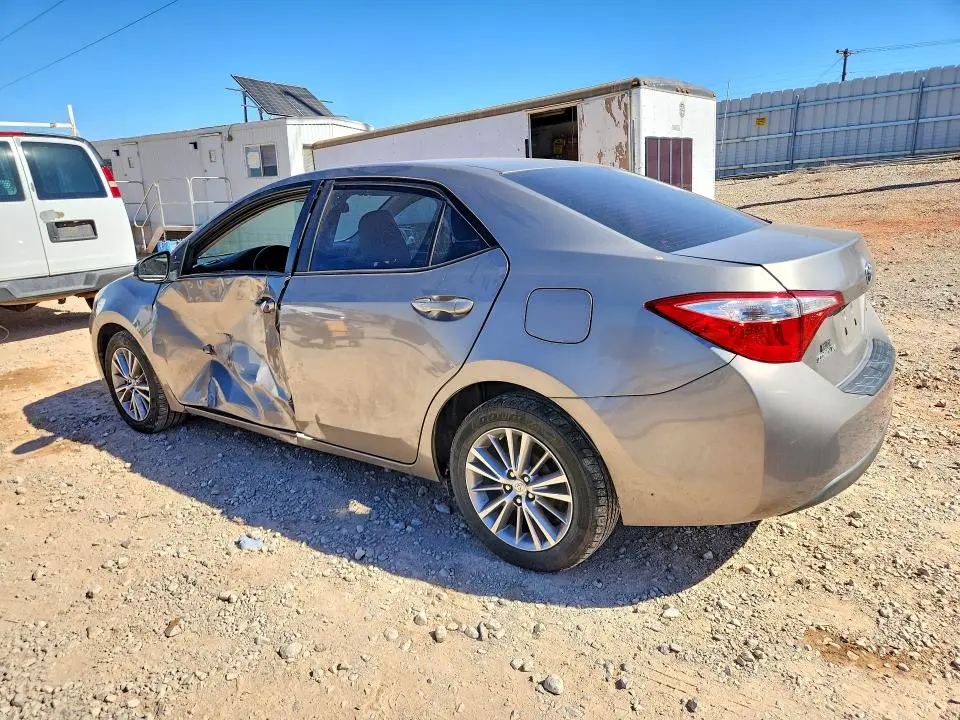 2015 TOYOTA COROLLA LE PLUS  