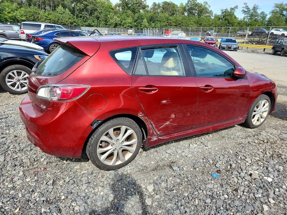 2011 MAZDA 3 S  
