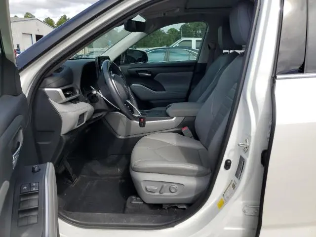 2020 TOYOTA HIGHLANDER HYBRID XLE  