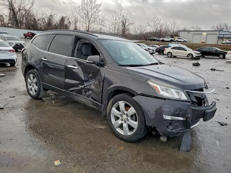 2016 CHEVROLET TRAVERSE LT  