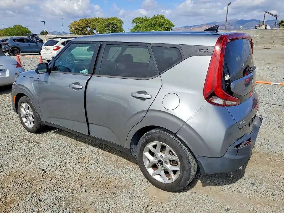 2022 KIA SOUL LX  