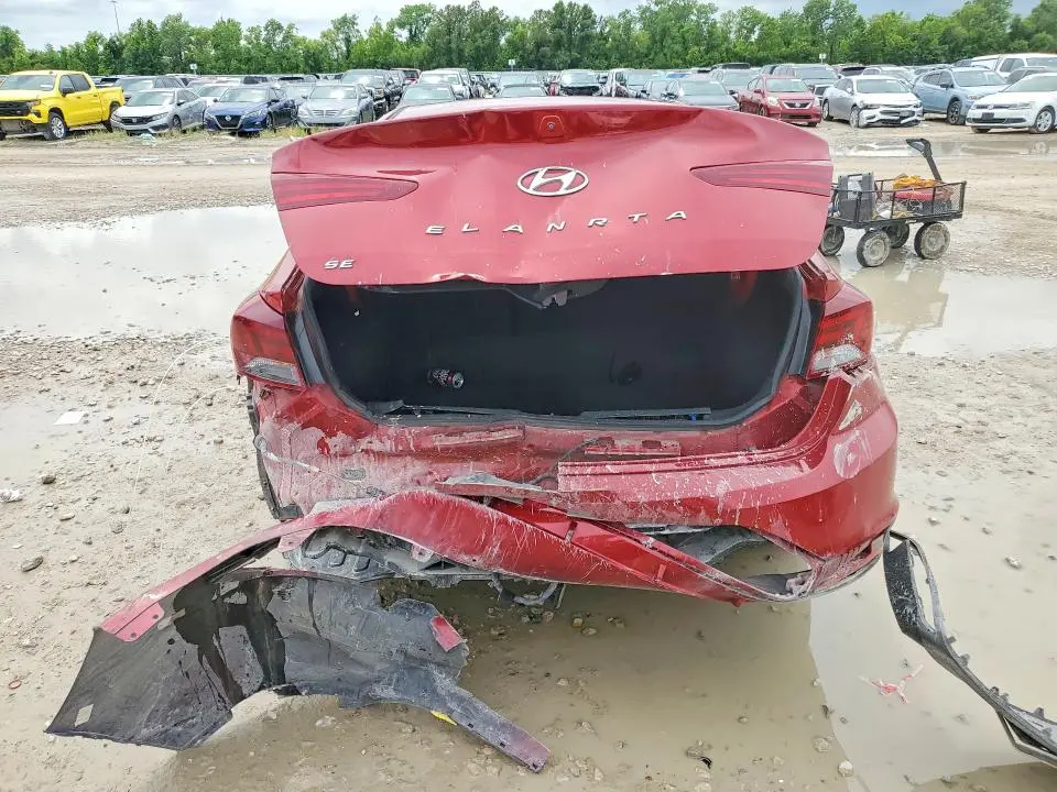 2019 HYUNDAI ELANTRA SE  