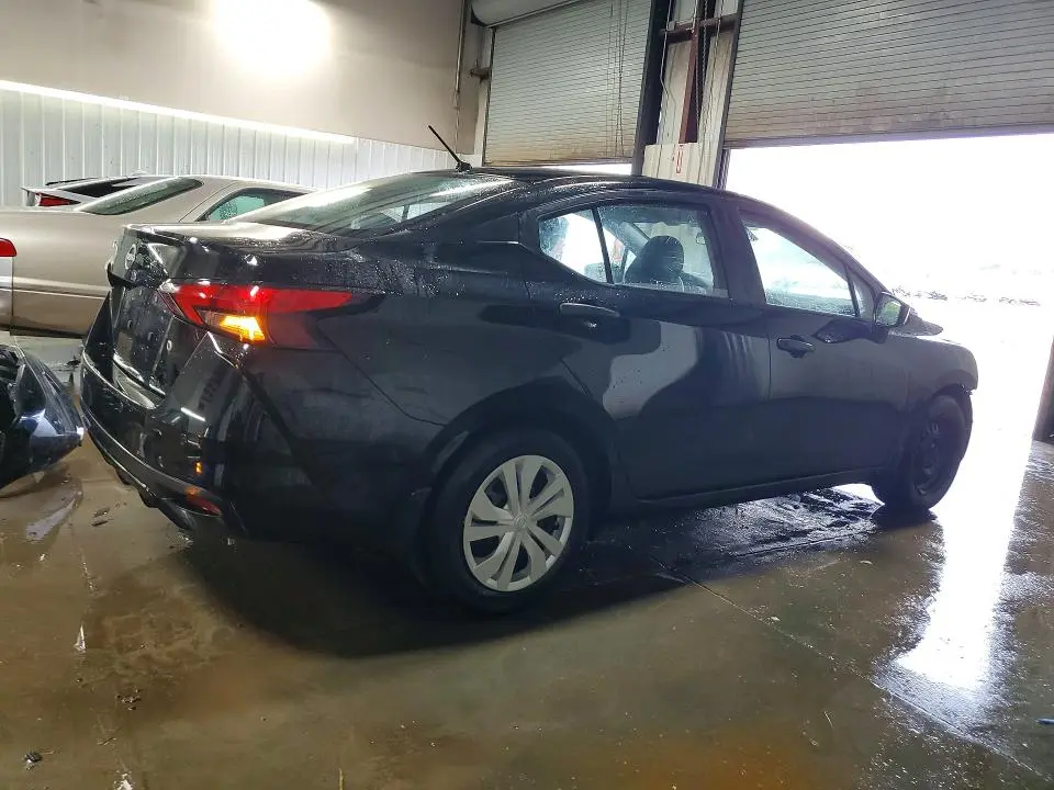 2023 NISSAN VERSA S  
