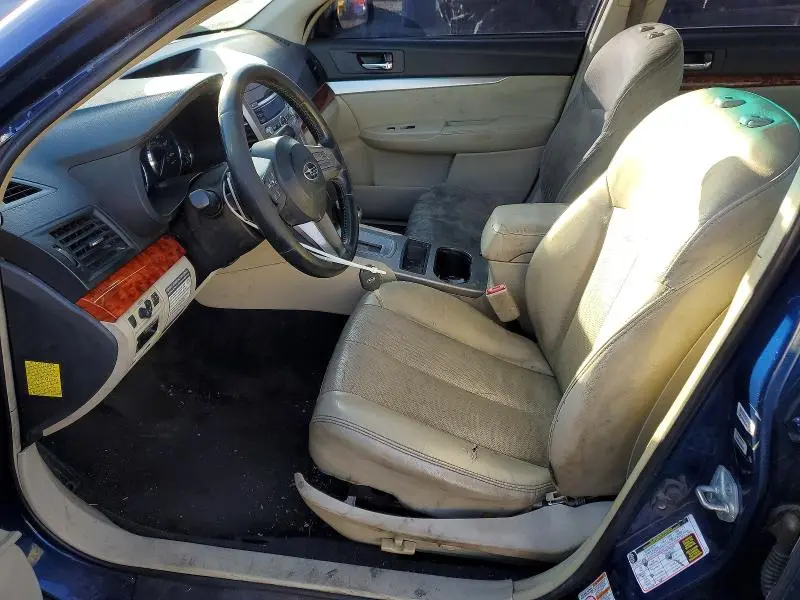 2010 SUBARU LEGACY 2.5I PREMIUM  