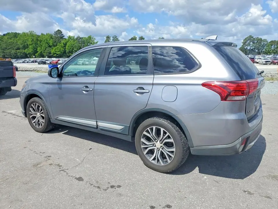 2018 MITSUBISHI OUTLANDER SE  