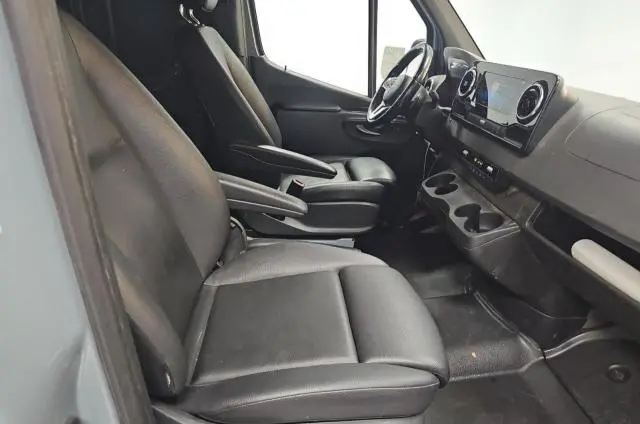 2022 MERCEDES-BENZ SPRINTER 2500  