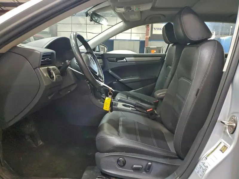 2021 VOLKSWAGEN PASSAT SE  