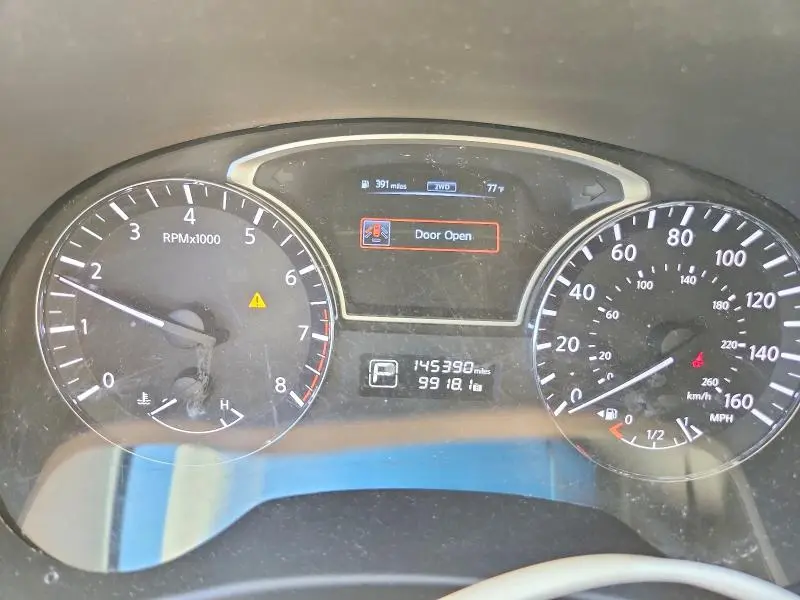 2014 NISSAN PATHFINDER SV  