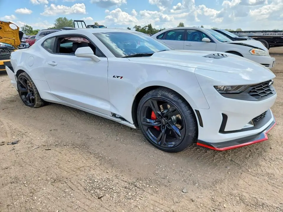 2022 CHEVROLET CAMARO LT1  