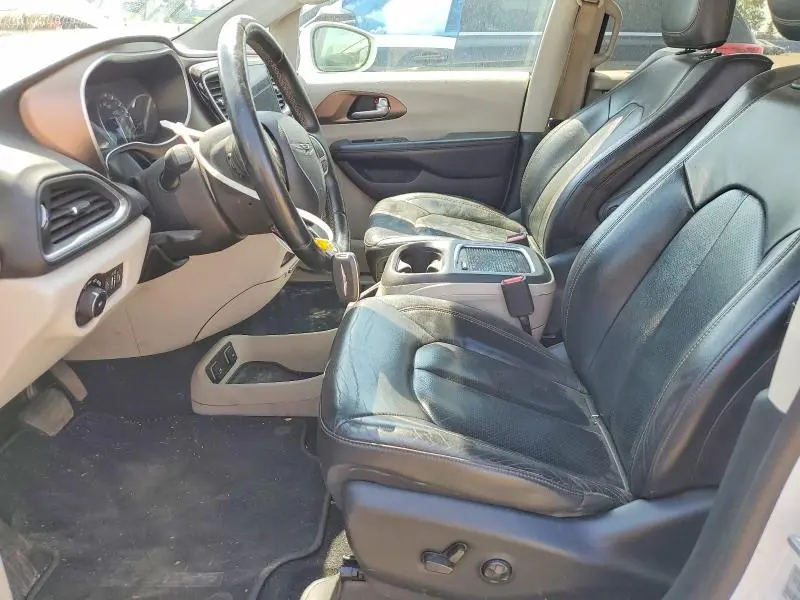 2017 CHRYSLER PACIFICA TOURING L PLUS  