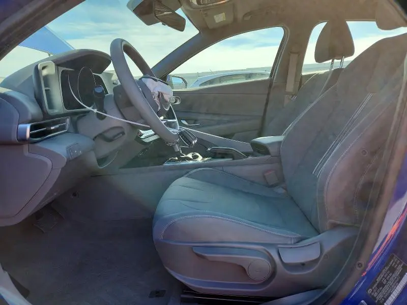 2021 HYUNDAI ELANTRA SEL  