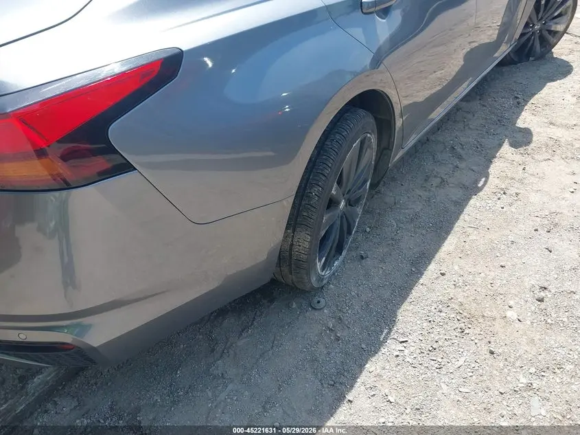 2022 NISSAN ALTIMA SR FWD