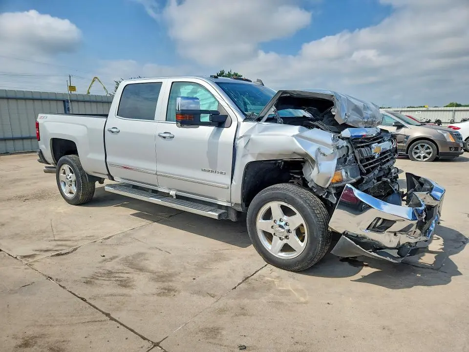 2015 CHEVROLET SILVERADO K2500 HEAVY DUTY LTZ  