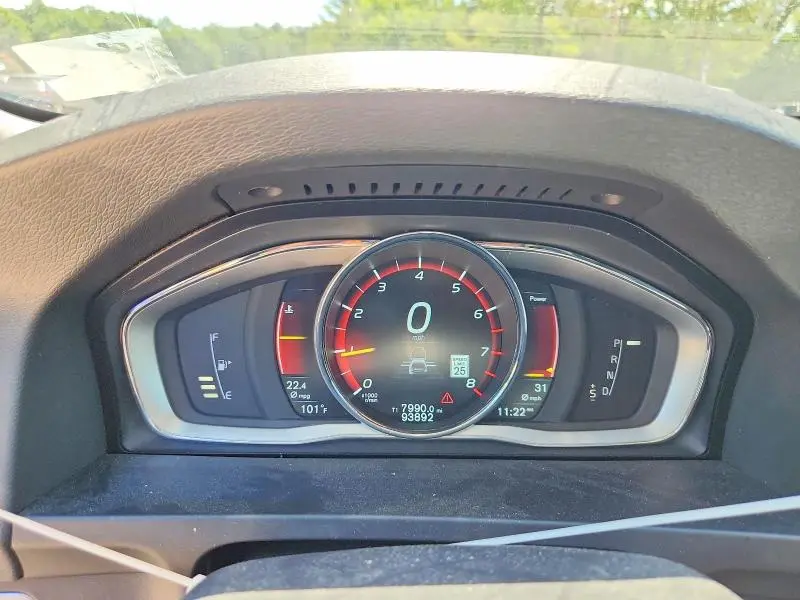2016 VOLVO V60 T5 PLATINUM  