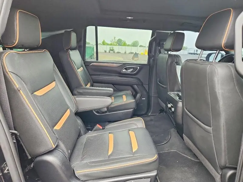 2023 GMC YUKON XL K1500 AT4  