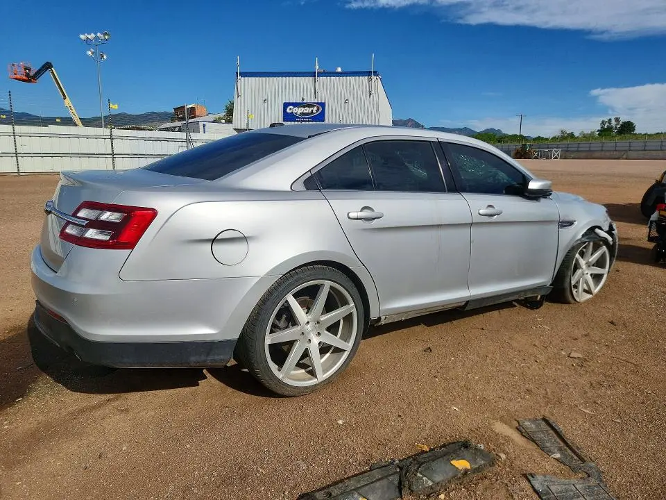 2018 FORD TAURUS SEL  