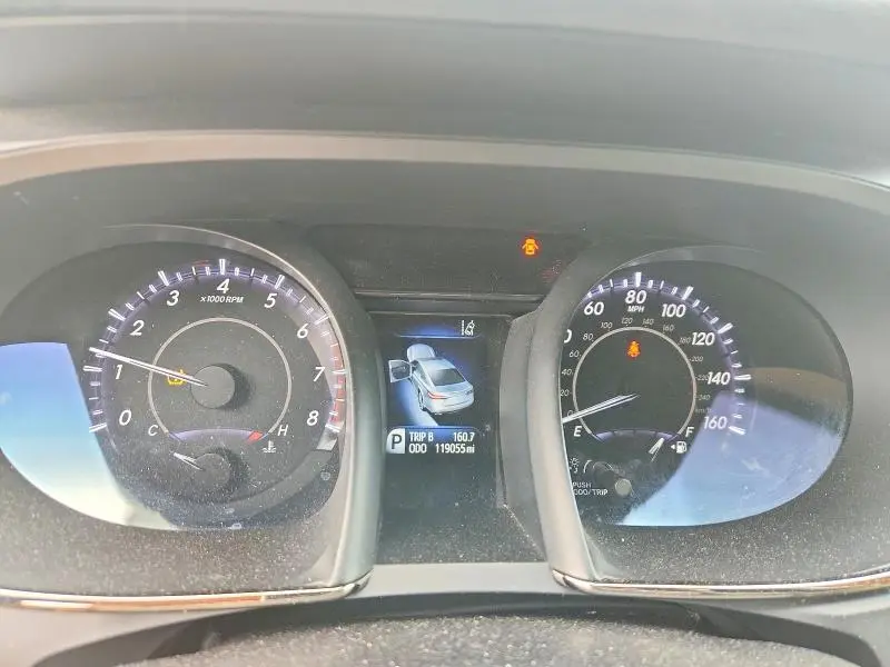 2018 TOYOTA AVALON XLE  