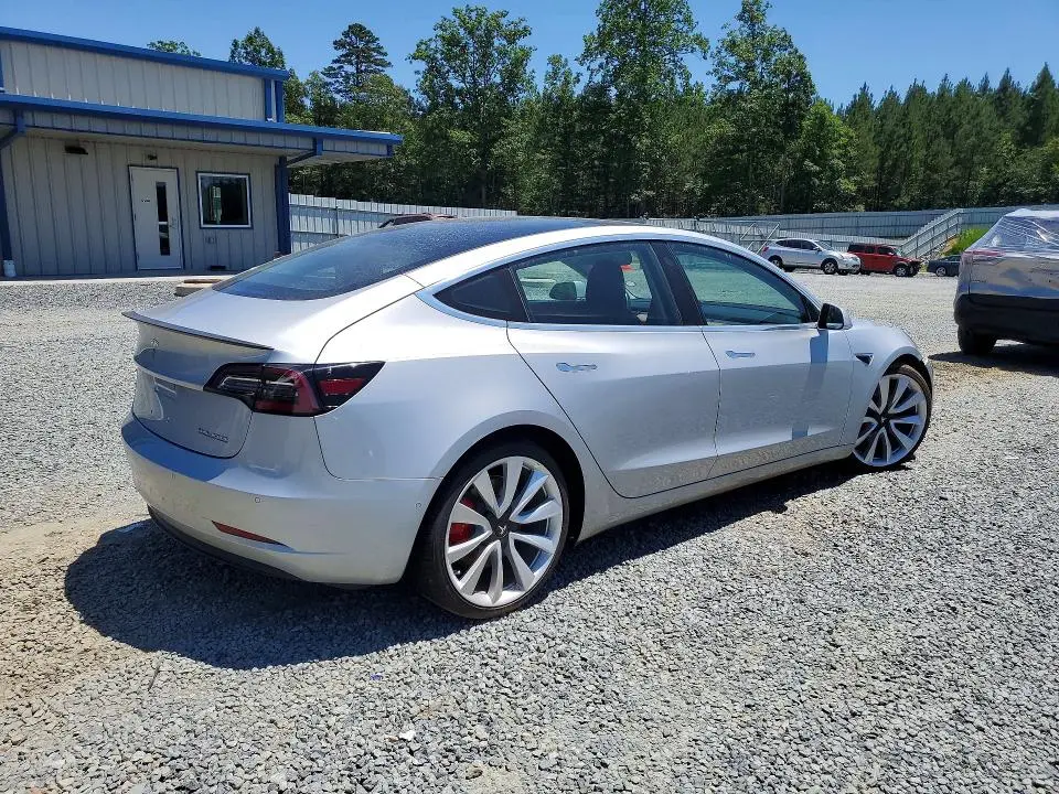 2018 TESLA MODEL 3   