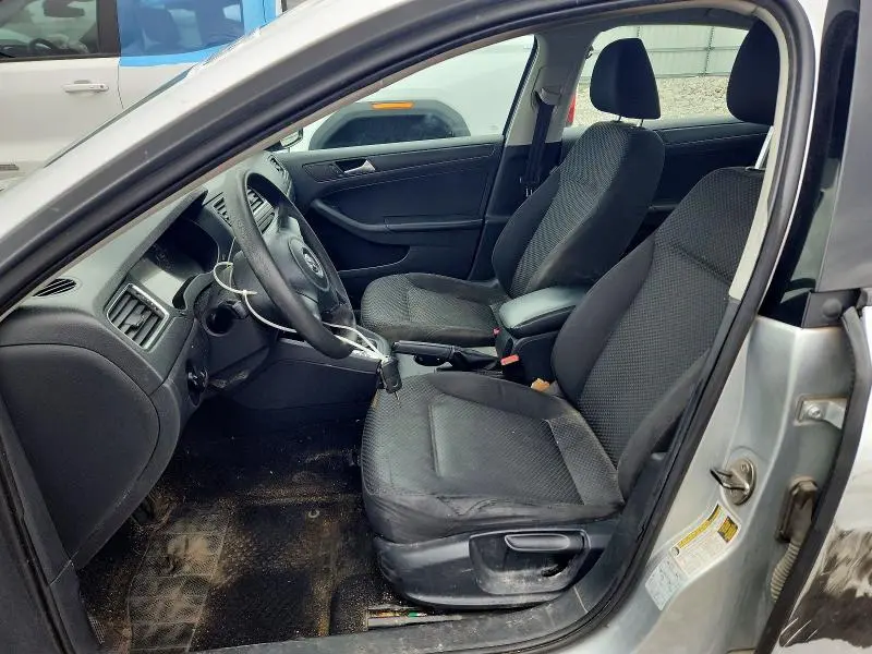 2013 VOLKSWAGEN JETTA BASE  