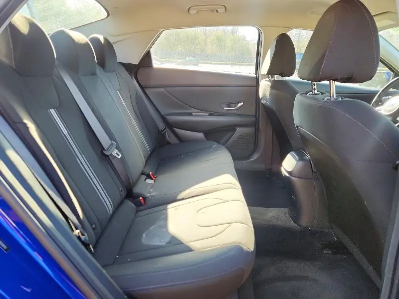 2021 HYUNDAI ELANTRA SEL  