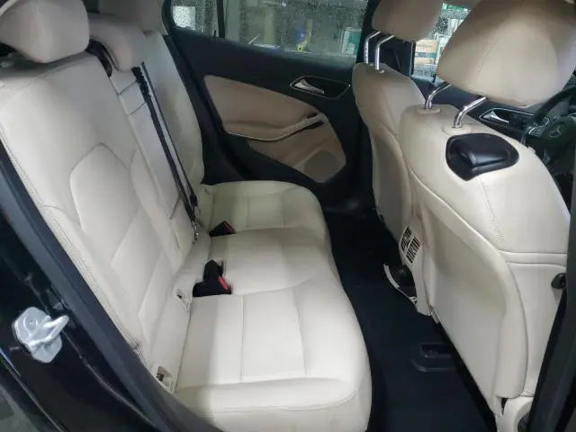 2016 MERCEDES-BENZ GLA 250  