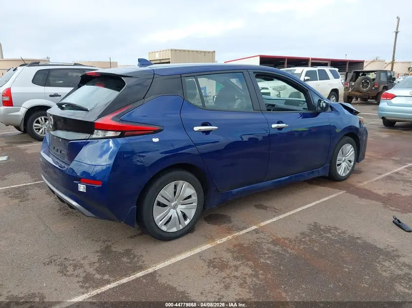 2025 NISSAN LEAF S